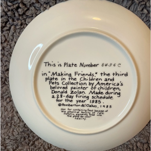 "Making Friends" Donald Zolan 3rd Children and Pets China Plate Pemberton Oakes - Picture 2 of 2